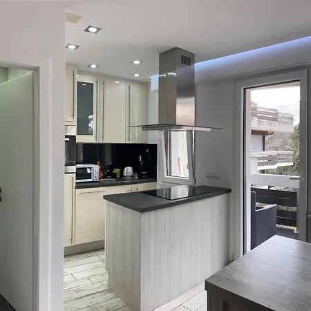 Haus Flaminia 15 - View / Free Parking لوكباد