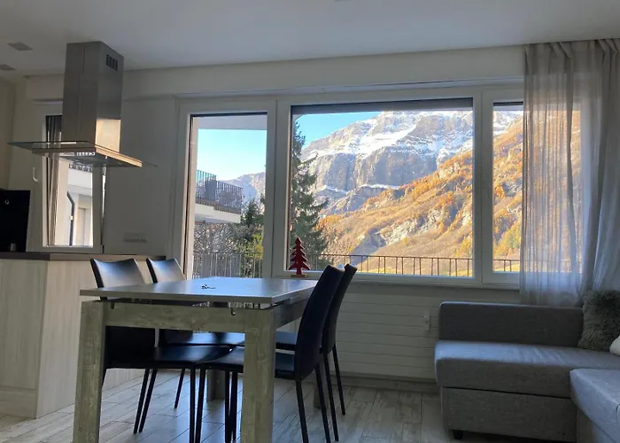 Renovated Studio | Dream Views • Balcony • Free Parking Leukerbad