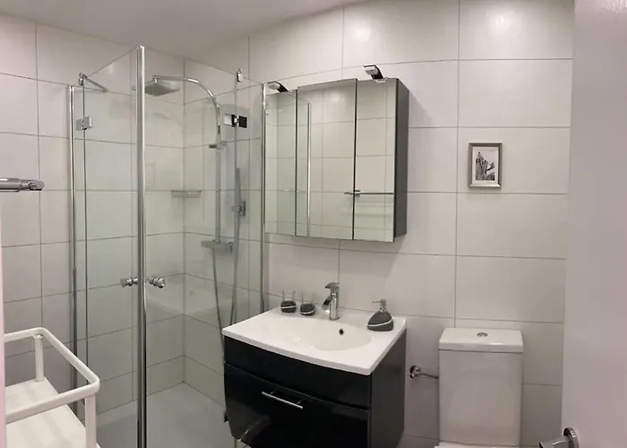 Renovated Studio | Dream Views • Balcony • Free Parking Apartman