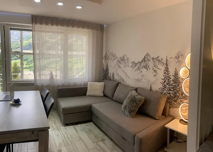 Apartman Renovated Studio | Dream Views • Balcony • Free Parking